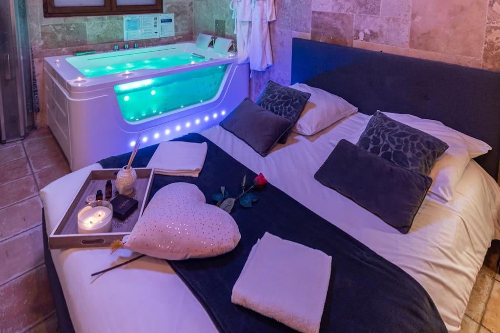 Bed & Spa - La Parenthese Topdestination-Dijon - Centre Ville - Classe 3 Etoiles Exterior foto