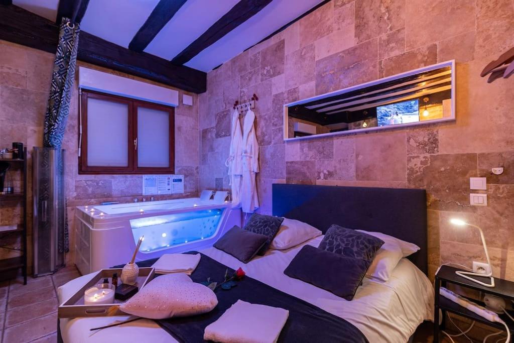 Bed & Spa - La Parenthese Topdestination-Dijon - Centre Ville - Classe 3 Etoiles Exterior foto