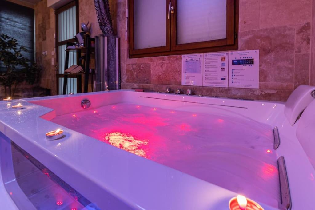 Bed & Spa - La Parenthese Topdestination-Dijon - Centre Ville - Classe 3 Etoiles Exterior foto