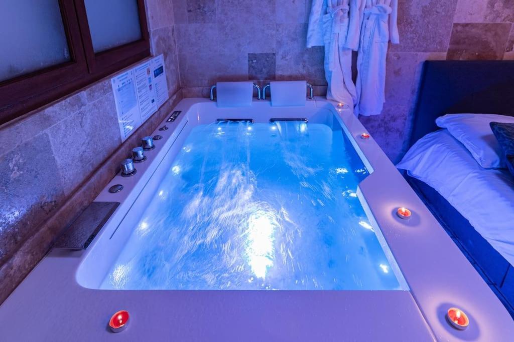 Bed & Spa - La Parenthese Topdestination-Dijon - Centre Ville - Classe 3 Etoiles Exterior foto
